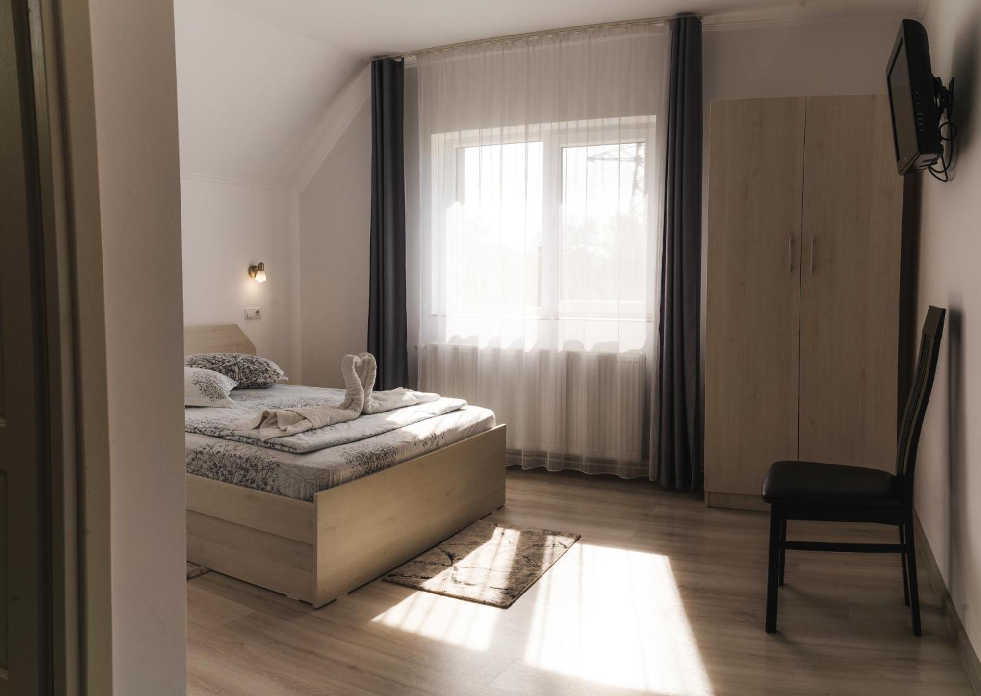 Casa Bokor Hotel Szováta Kültér fotó