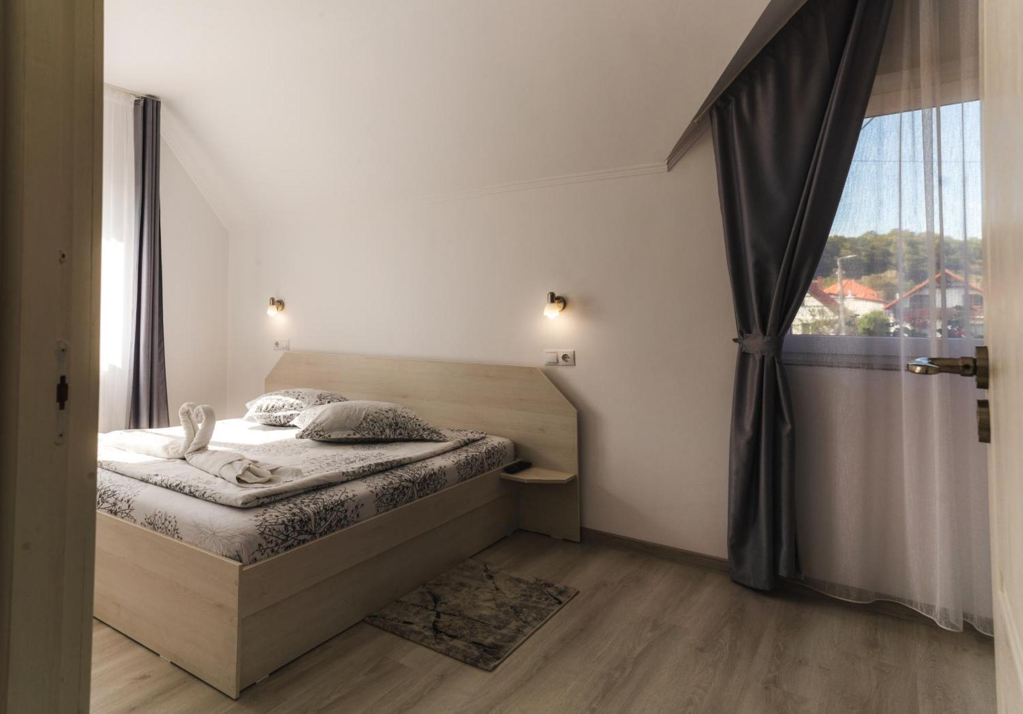 Casa Bokor Hotel Szováta Kültér fotó